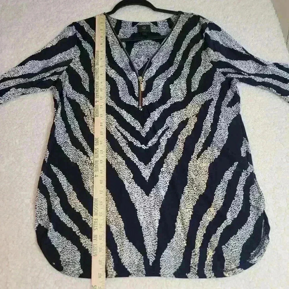 JM Collection Top Womens Medium Animal Print Embellished Career Office Blouse - Picture 6 of 16